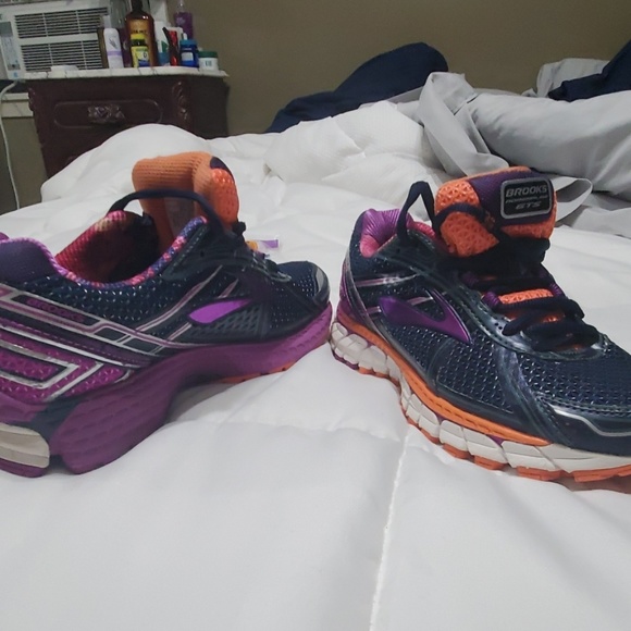 Brooks Shoes - Brooks Adrenaline GTS